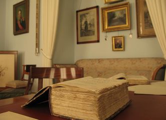 Detailed view of the living room at Kirchheim Palace